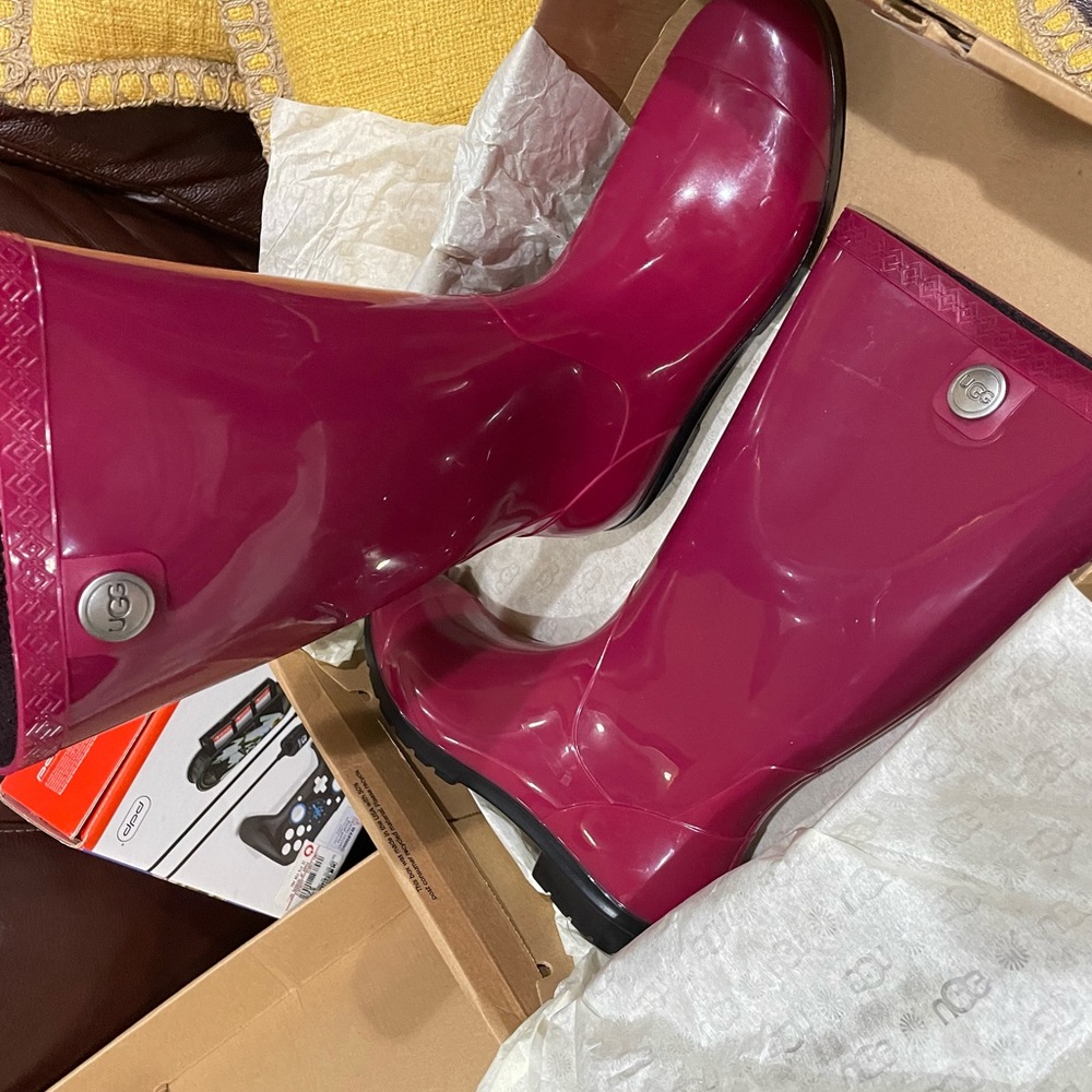 COPY - Ugg Shaye Rainboots
